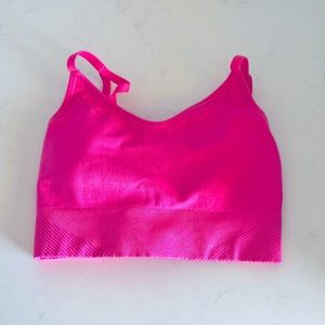 pink sports bra